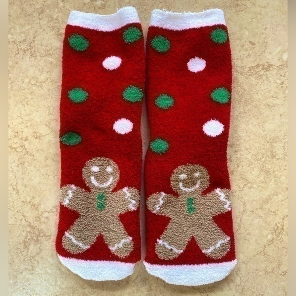 Fuzzy Gingerbread Man Socks NWOT